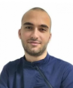 Кацанов Артём Батразович стоматолог